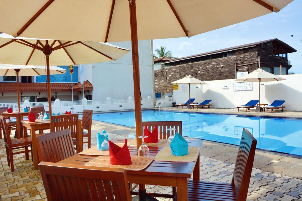 Mount Breeze Hotel Dehiwala-Mont Lavinia Extérieur photo
