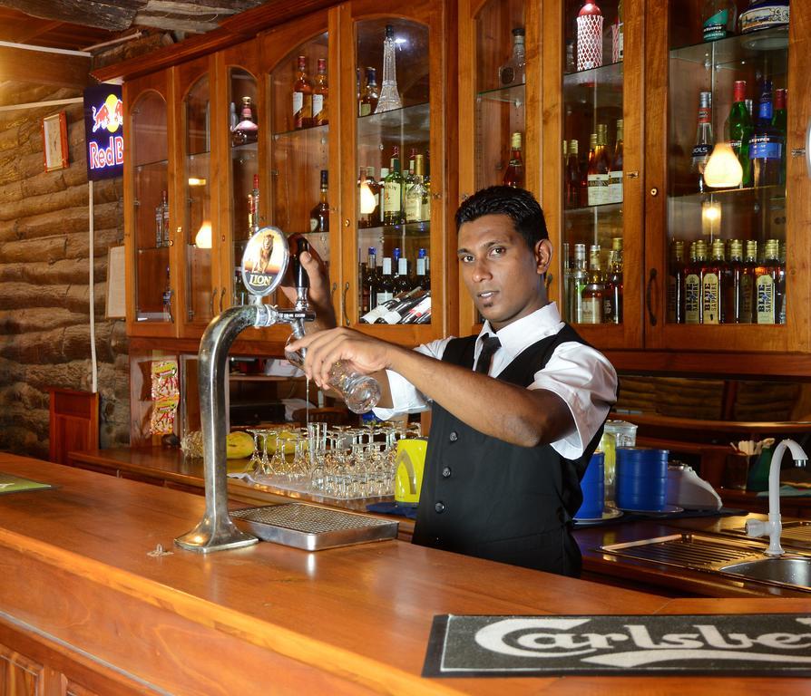 Mount Breeze Hotel Dehiwala-Mont Lavinia Extérieur photo