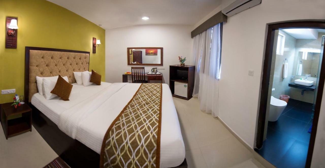 Mount Breeze Hotel Dehiwala-Mont Lavinia Extérieur photo