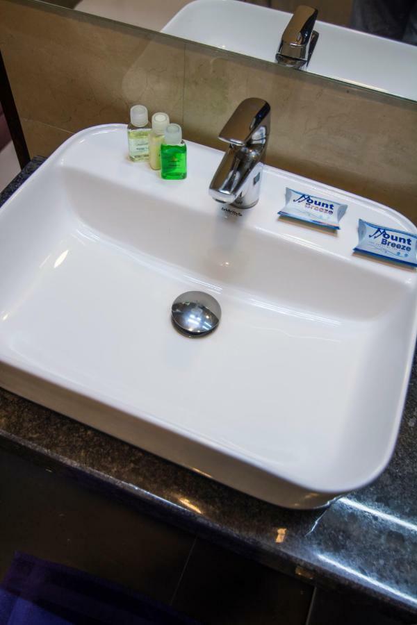 Mount Breeze Hotel Dehiwala-Mont Lavinia Chambre photo