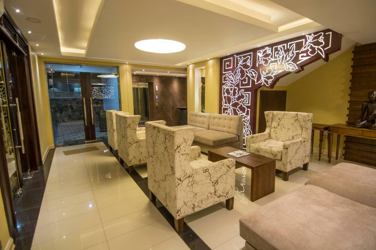 Mount Breeze Hotel Dehiwala-Mont Lavinia Extérieur photo