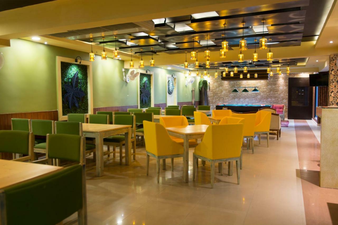 Mount Breeze Hotel Dehiwala-Mont Lavinia Extérieur photo